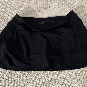 Athleta Black Run With It Skort